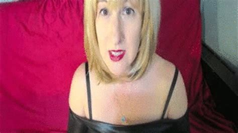 Red Lips To Eat You With MP HD Curvy Mature MILF Amypaige Clips Sale