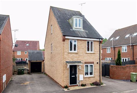 3 Bed Detached House To Rent In Kay Grove Oakridge Park Milton Keynes