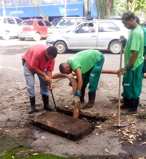 Desobstrução e limpeza de bueiros continuam sendo realizados