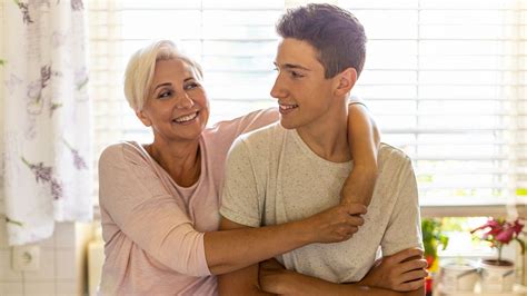 „loslassen Ist Schwer“ Brief Einer Mama An Ihren Erwachsenen Sohn