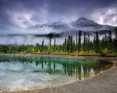 Crystal Clear Water Lake Mountain Landscape Ultra Nature Lakes