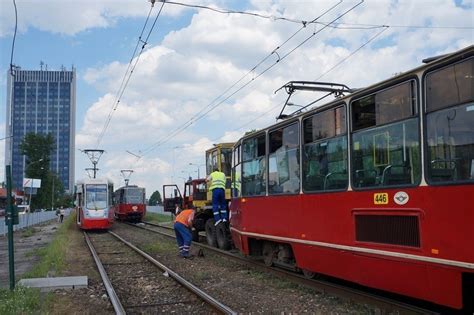 Tramwaje L Skie Tramwaj Linii Na Pogoni W Sosnowcu Wykolejony