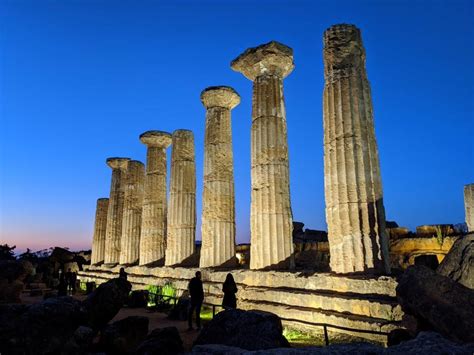 La Valle Dei Templi Ad Agrigento Mondi Paralleli 旅行世界