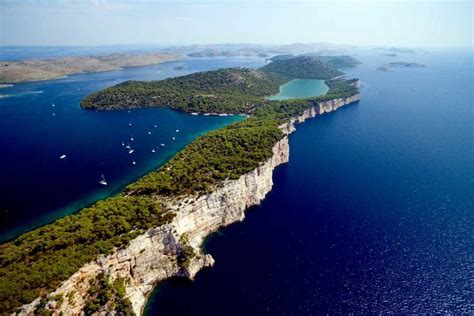 Yacht Charter Island Dugi Otok