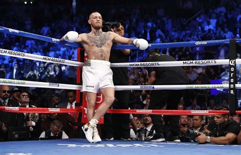 Boxen Floyd Mayweather jr schlägt Conor McGregor DER SPIEGEL