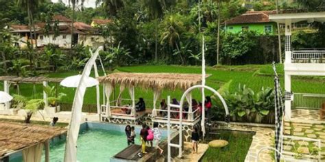 Rasa Khas Sunda Tapi Nuansa Bali Tempat Makan Di Sumedang Ini Jadi