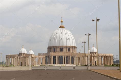 Catholic Basilica Of Our Lady Of Peace In Yamoussoukro The Largest