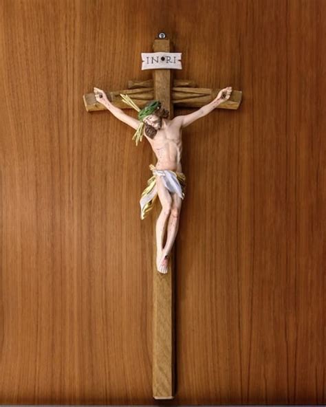 Oberammergau Stained Crucifix Campus Crucifixes University Of Notre