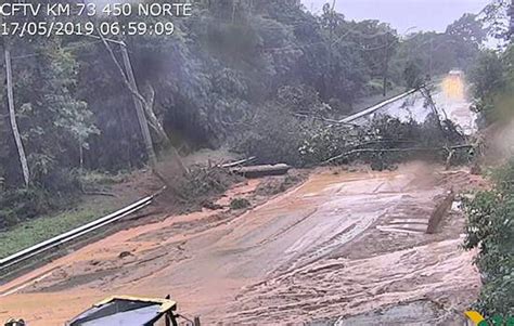 Rodovia dos Tamoios é liberada após 40 horas de interd ABC do ABC