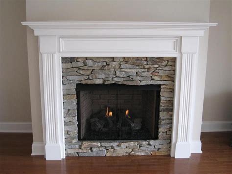 Wood Fireplace Mantels | Mantel Surrounds | Leesburg Standard | MantelCraft