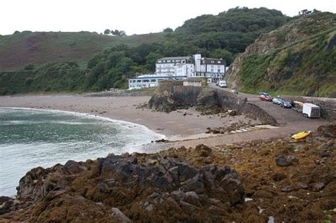 Bouley Bay Jersey Uk Beach Guide Uk Beaches Beach Bay