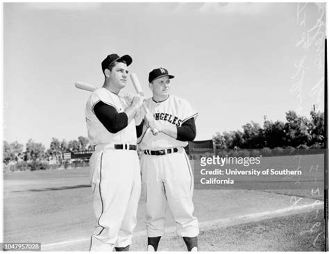 89 Ted Kluszewski” Baseball Stock Photos High Res Pictures And Images