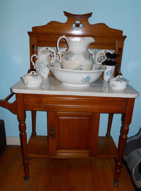 Everything You Need To Know About The Beautiful Functional Washstands