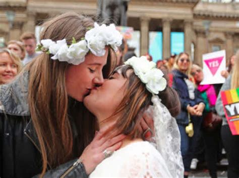 Same Sex Marriage Celebrant Pat MacAnally Wedding Celebrant Gold Coast