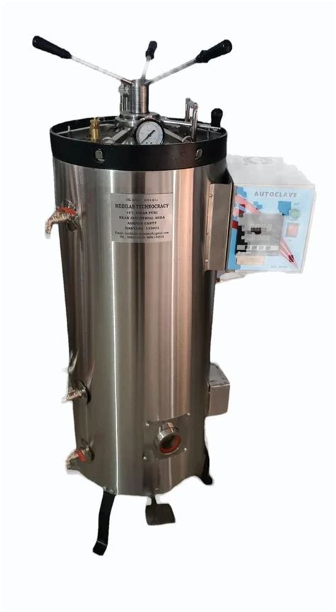 Vertical Triple Wall Radial Lock Autoclave Semi Automatic And Manual