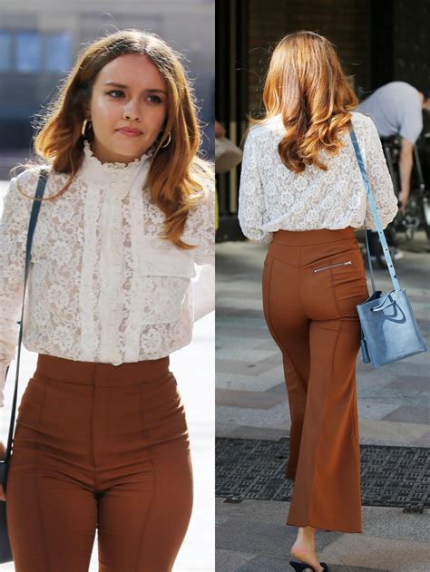 Olivia Cooke R Celebrityasses