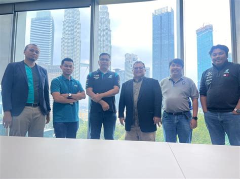 Utp Cerdas And Petronas Group On Security Remote Alarm System At