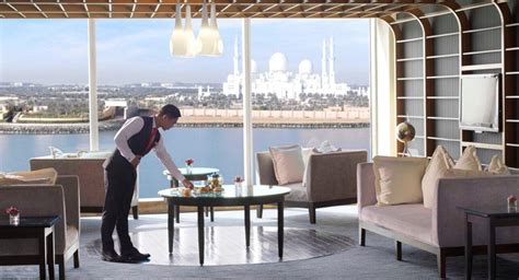 Fairmont Abu Dhabi Executive Club Lounge | Best Executive Club Lounges ...