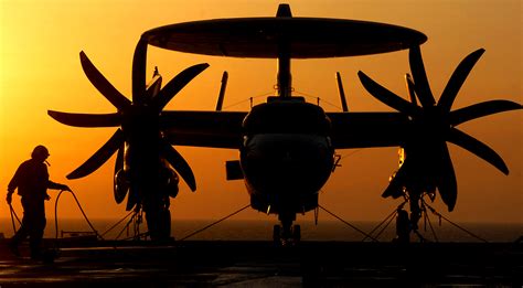 Life On A Naval Aircraft Carrier In High Resolution Pictures