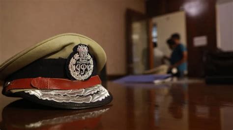 Indian Police Hat Table — Stock Photo © rajastills #575764566