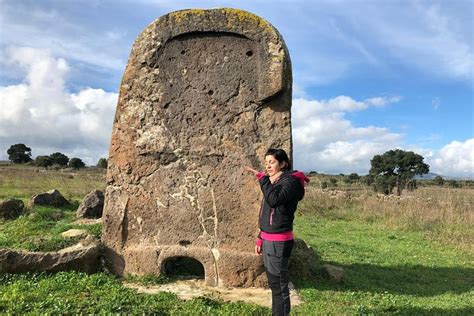 Durch Riesen wandern Archäologische Tour zur Verfügung gestellt