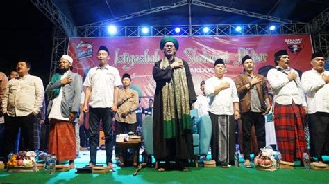 Sedulur Saklawase Pagi Senam Malamnya Sholawat Bareng Gus Ali Gondrong