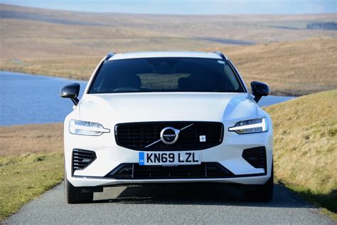 Volvo V60 T8 Twin Engine Awd Polestar Engineered Review Uk