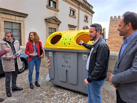 El Reciclaje De Latas Y Botellas De Pl Stico De Bebidas Tienen Desde