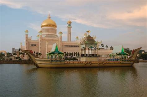 La capital de brunei Stock Photos, Royalty Free La capital de brunei ...