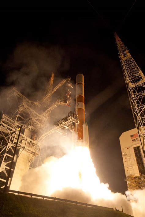 Spaceflight Now | Delta Launch Report | Delta 4 rocket launches WGS 5 ...