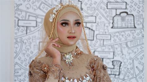 Konsep Gaun Pengantin Yang Menyatu Dengan Nuansa Hijab Yang Elegan