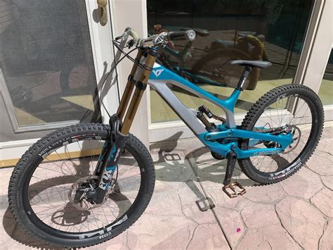 2019 Yt Tues 27 Cf Pro Race Bike Size L For Sale