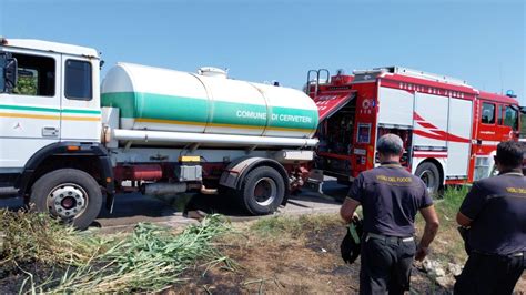 Cerveteri Incendio Di Sterpaglie In Via Del Sasso