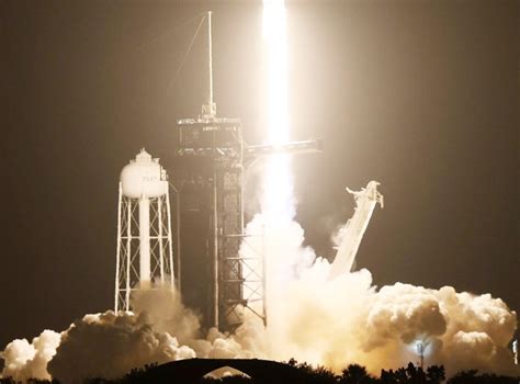 SpaceX lança outra missão histórica de astronautas CNN Brasil