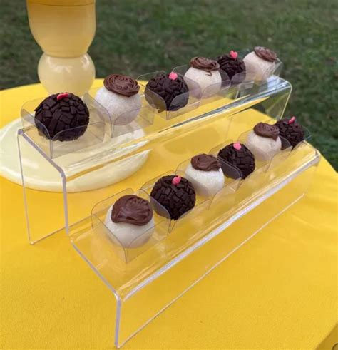 Suporte Para Doces De Festa Lembrancinha Arquibancada Escada