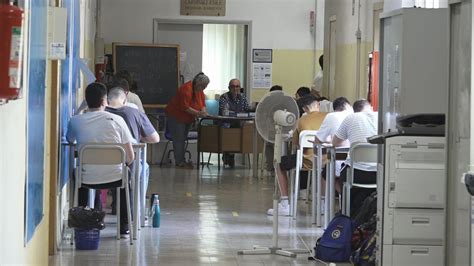 Maturità 2024 Oltre 13600 I Marchigiani Alle Prese Con Il Tema Di