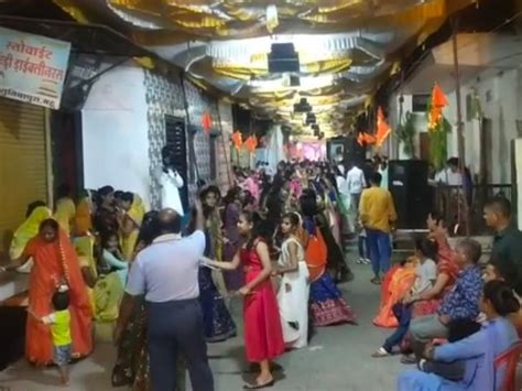 On The Life Of Mother Mahakali Girls And Women Performed Garba Devotees Were Absorbed In The