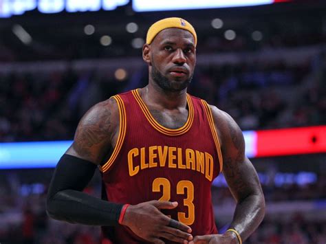 Lebron James Considera Aposentadoria Ap S Lakers Serem Varridos Na Nba