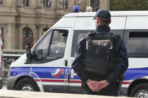 Attaque à La Préfecture De Police Cinq Proches De Mickaël Harpon