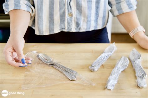 9 Of The Best Uses For Plastic Wrap Around The House