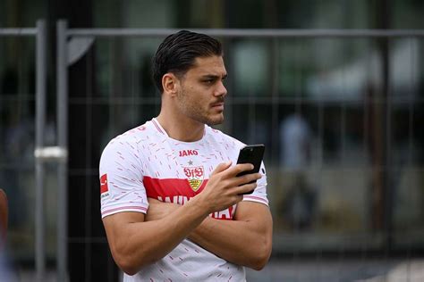 Umbruch Beim VfB Stuttgart Mavropanos Geht Stergiou Kommt Flashscore De