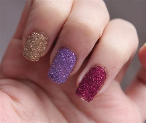 39 Glitter Nail Polish Ideas