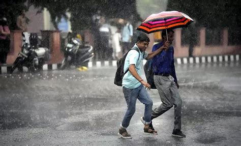 Rains Lash Kashmir Daily Excelsior