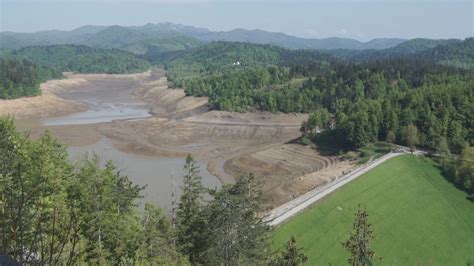 Ispra Njeno Lokvarsko Jezero Otkriveni Ostaci Ku A Pilana Most Hrt