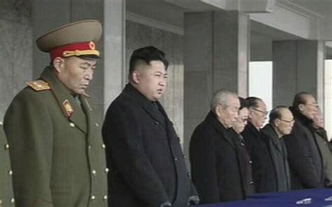 Morre o líder da Coreia do Norte Kim Jong il aos 69 anos Mundo iG