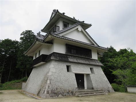 有漢常山城の写真：天守 ただおさん 攻城団