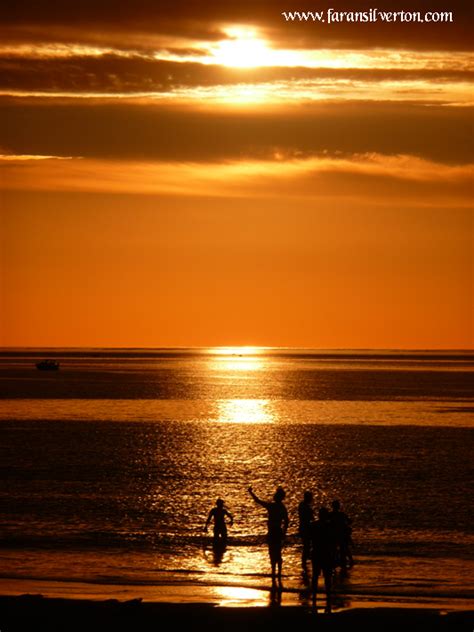 Sunset over Glenelg beach, South Australia – Faran Silverton