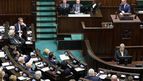 Sejm przyjął ustawę o ochronie odbiorców energii Wiadomości