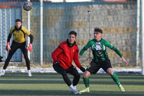 Galeria Zdj Znicz Vs Gks Be Chat W Znicz Pruszk W