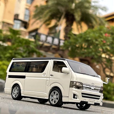 Xe M H Nh Toyota Hiace Xlg Tr M M H Nh